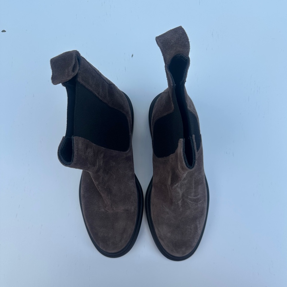 MAGUIRE - ‚Corticella’ Taupe Slate Suede Chelsea Boots - Size 5.5 - NEVER WORN - Picture 7 of 10